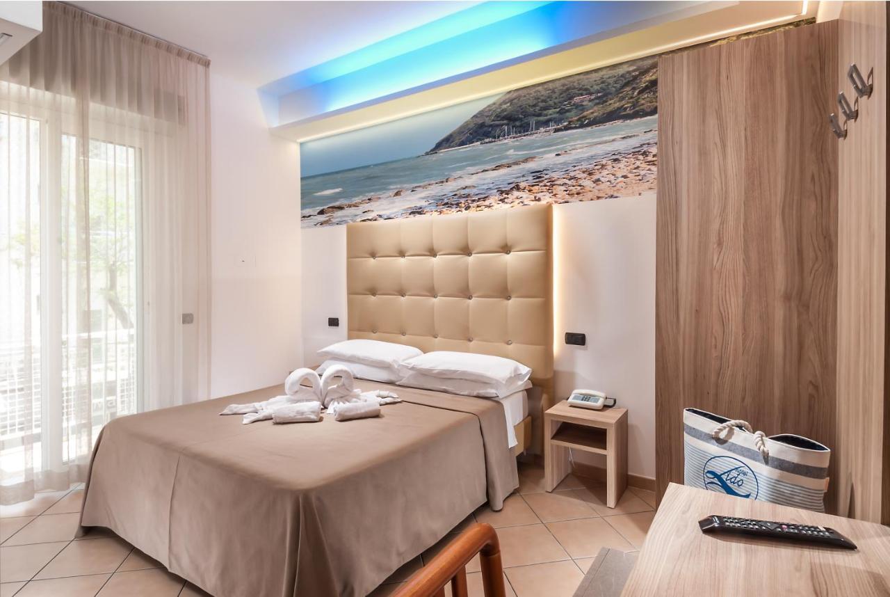 Hotel Lido Cattolica Exteriér fotografie