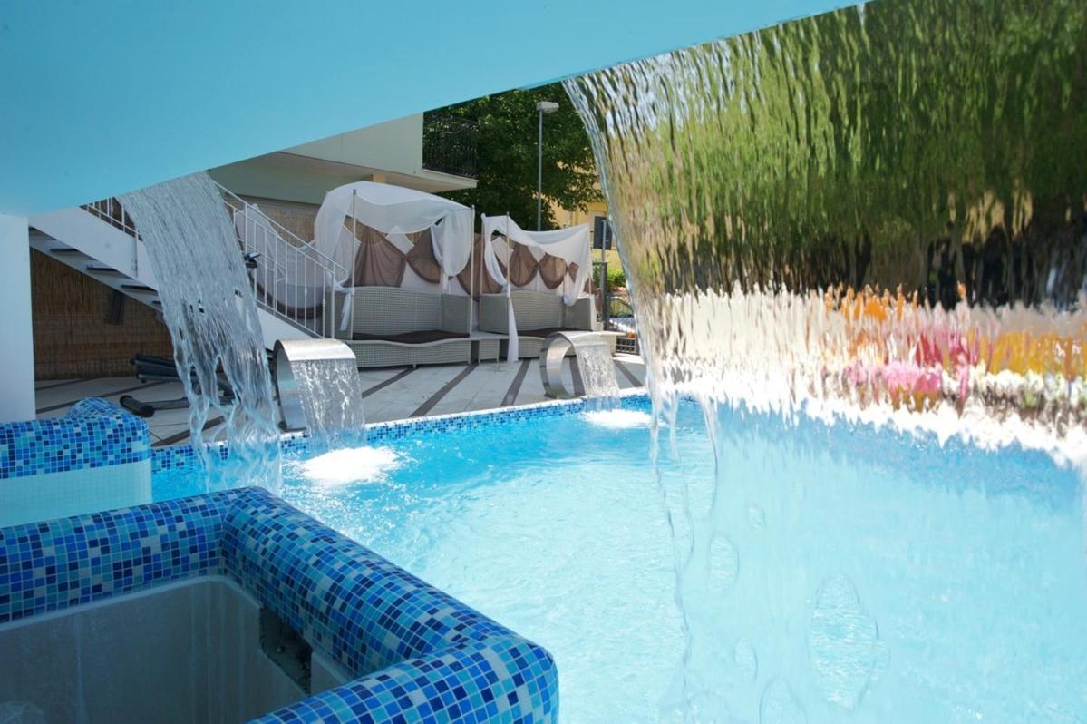 Hotel Lido Cattolica Exteriér fotografie
